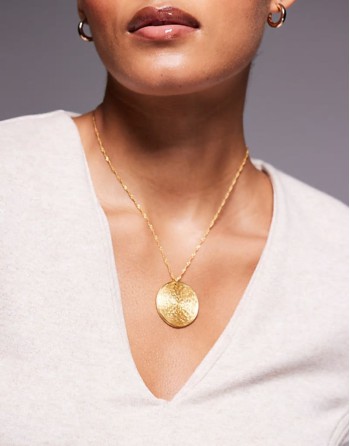 18ct gold plated circular pendant necklace