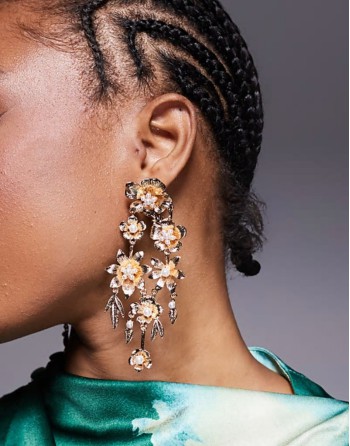 geemmaa statement flower drop earrings in gold