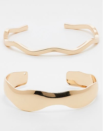 pack of 2 simple cuff bracelets in gold tone