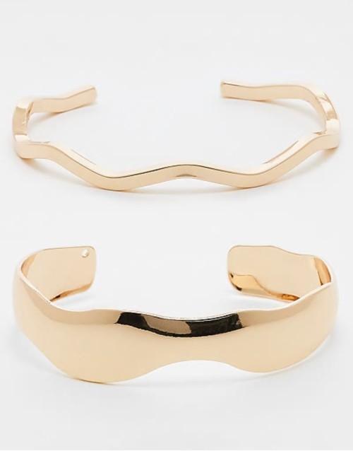 pack of 2 simple cuff bracelets in gold tone