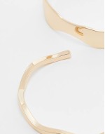 pack of 2 simple cuff bracelets in gold tone