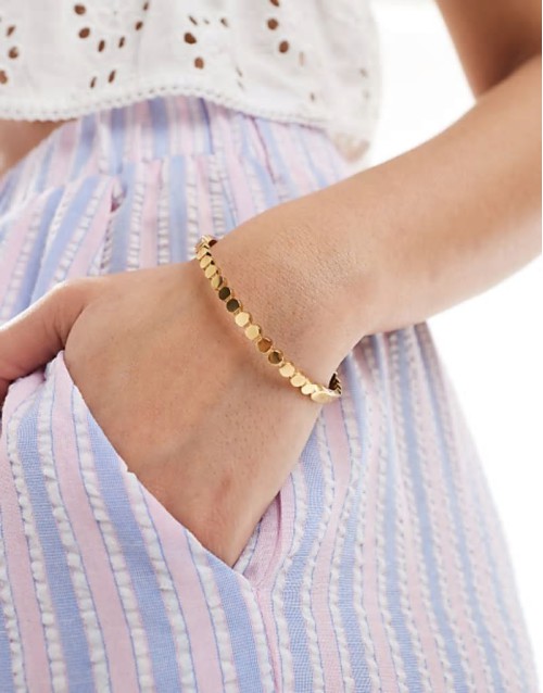 waterproof stainless steel skinny bracelet in circle design