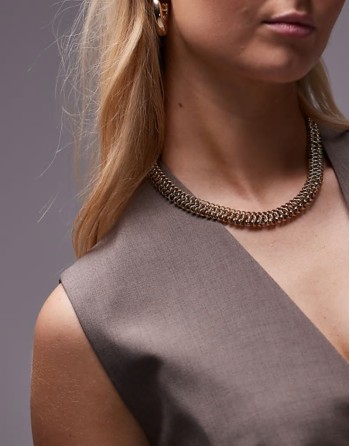 Nox statement necklace in gold tone Nox statement necklace in gold tone